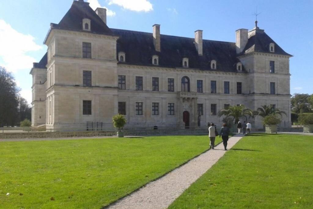 Charmante Maison Bourguignonne Avec Grand Jardin Et Parking Montbard Εξωτερικό φωτογραφία